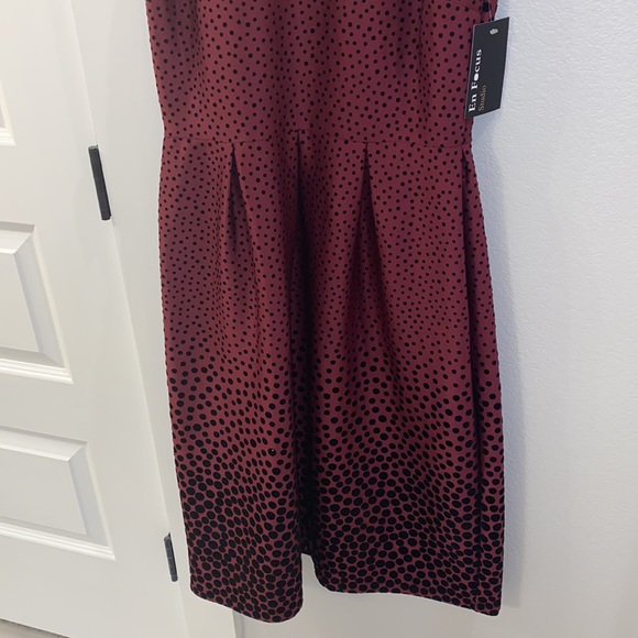 New Midi Length En Focus Studio Brand Size 10 Pleated Dress with Velvet Dots NWT - Picture 4 of 7